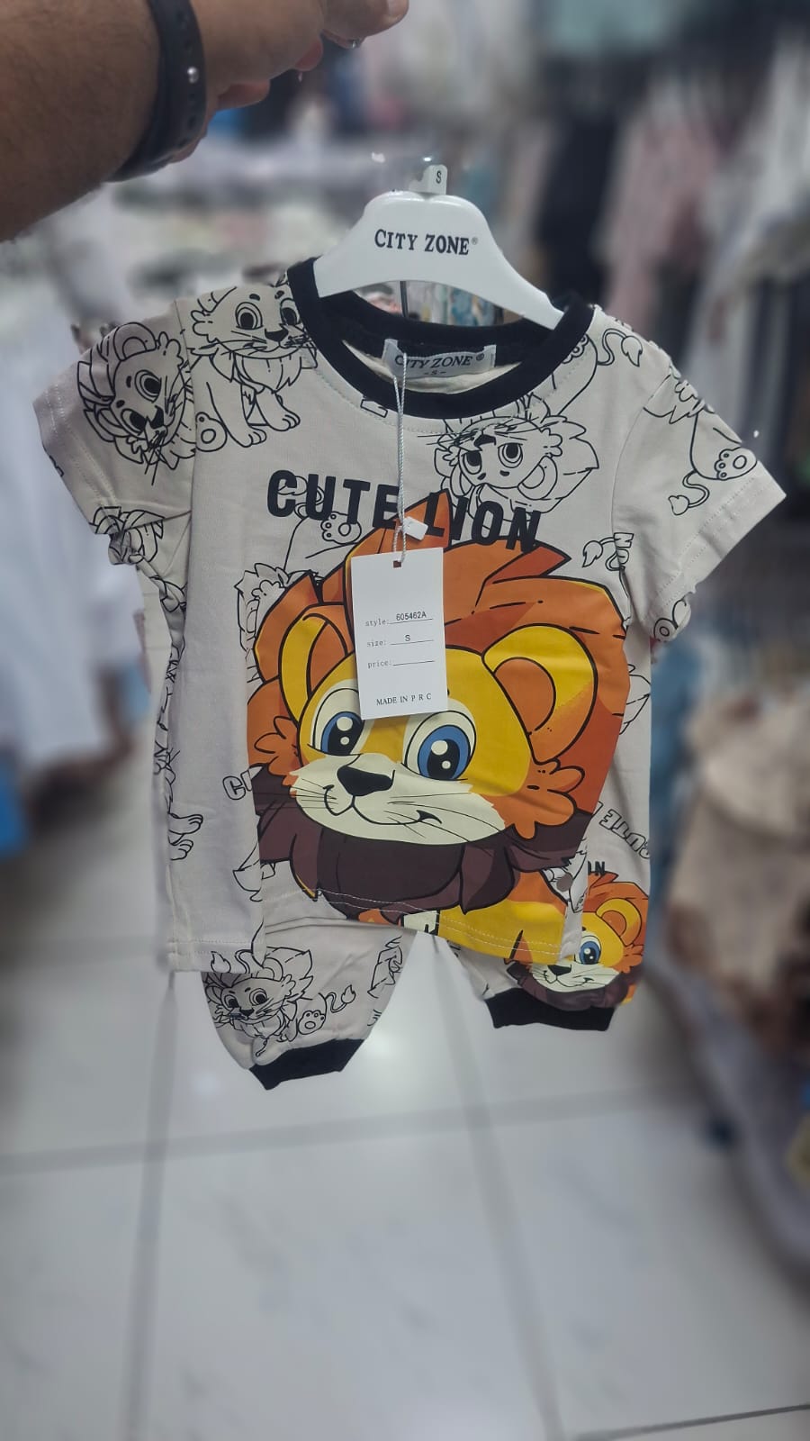 Style in Steps – Trendy Outfits for 12–18M Babies
